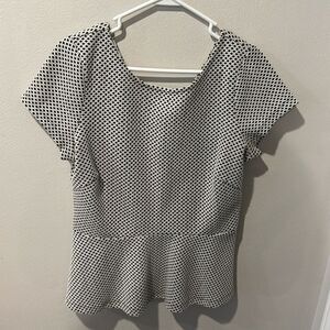 Banana Republic black and white peplum shirt sleeve top